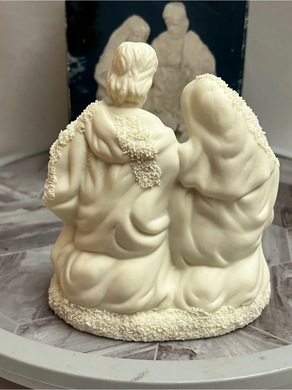 A King Is Born Porcelain Nativity Scene Christmas Holy Family Figurine w/ Box